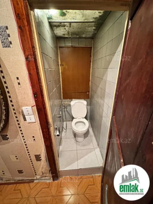 Satılır 2 otaqlı köhnə tikili 55 m²