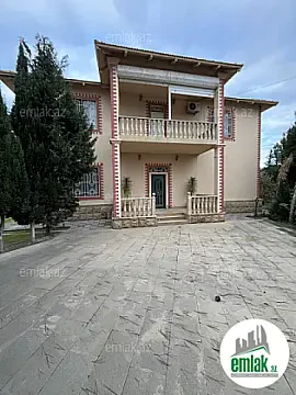 Satılır 8 otaqlı həyət evi 400 m² — Bakı 8 otaq 400.00 m²