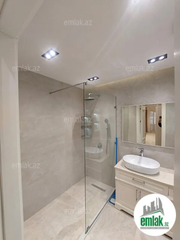 Satılır 3 otaqlı yeni tikili 108 m²