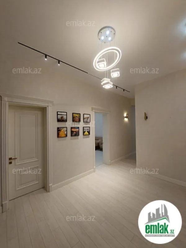 Satılır 3 otaqlı yeni tikili 108 m²