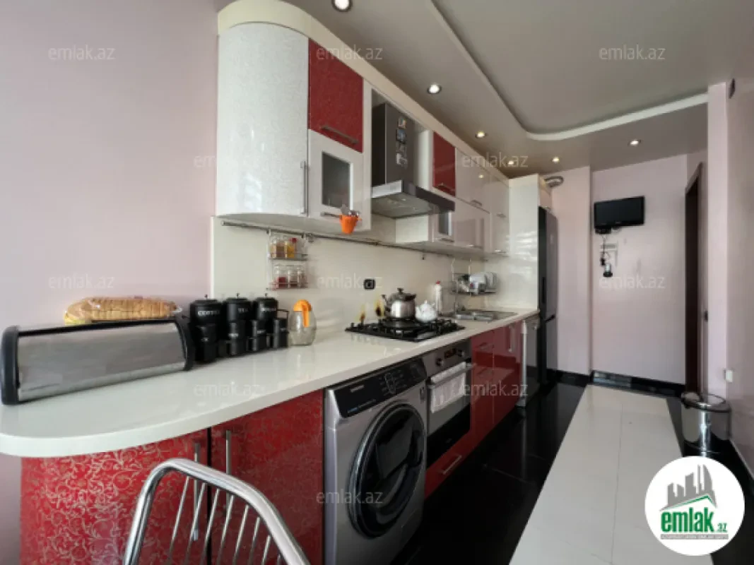 Satılır 3 otaqlı yeni tikili 100 m²