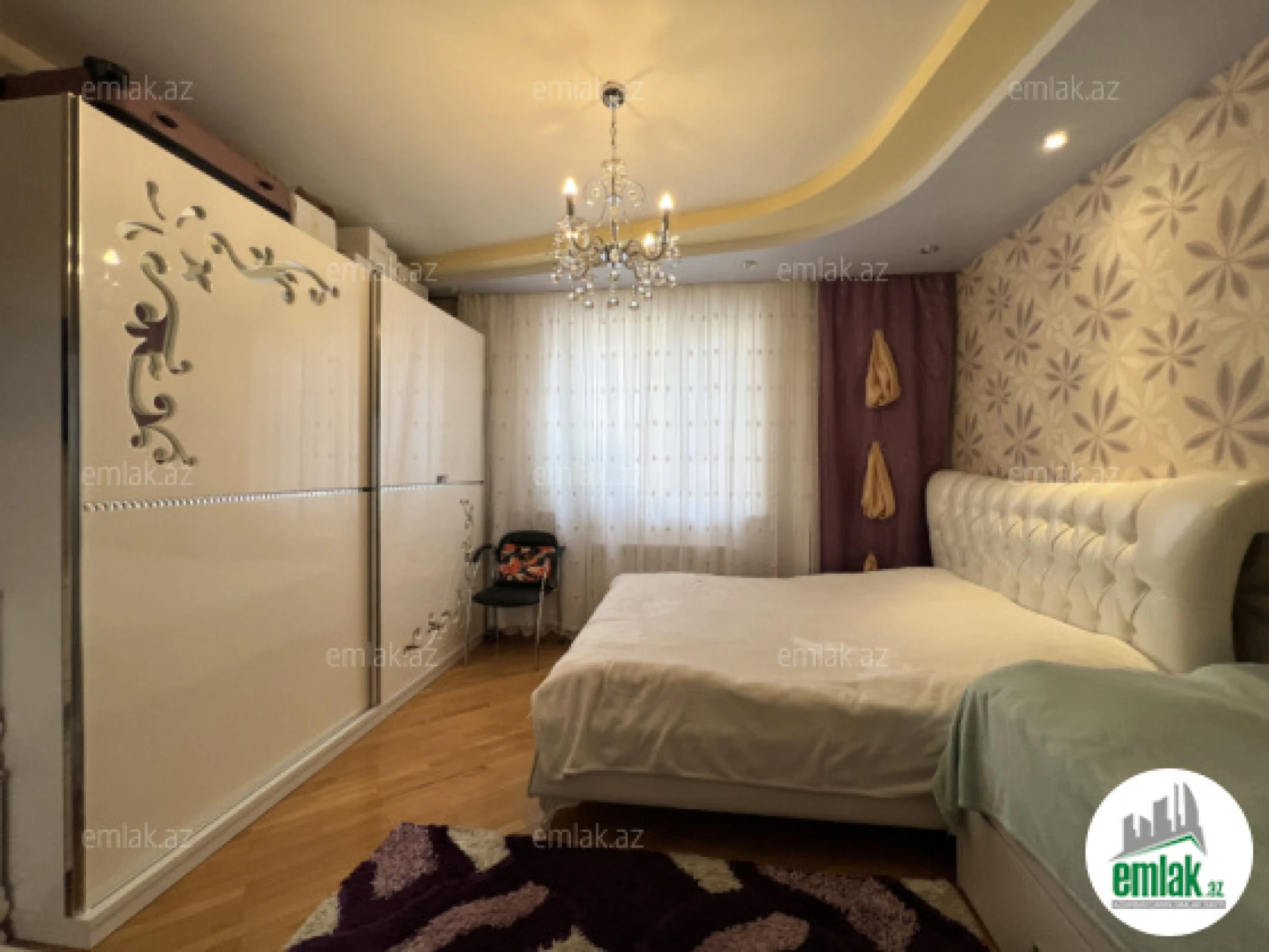 Satılır 3 otaqlı yeni tikili 100 m²
