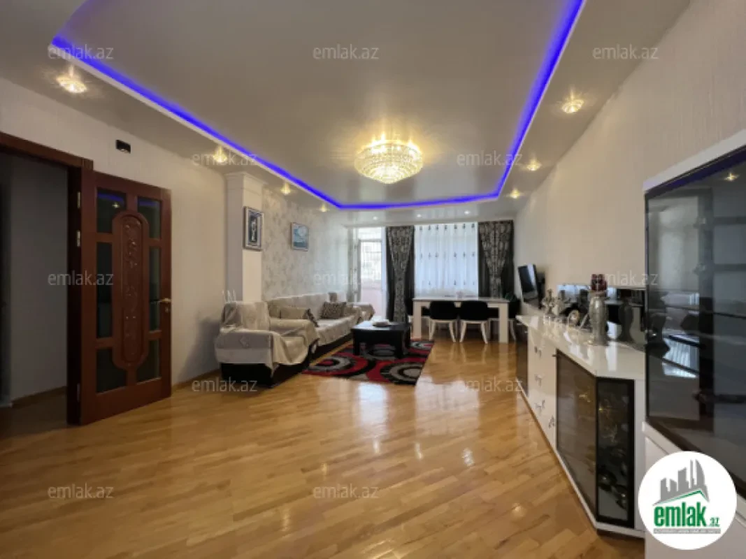 Satılır 3 otaqlı yeni tikili 100 m²
