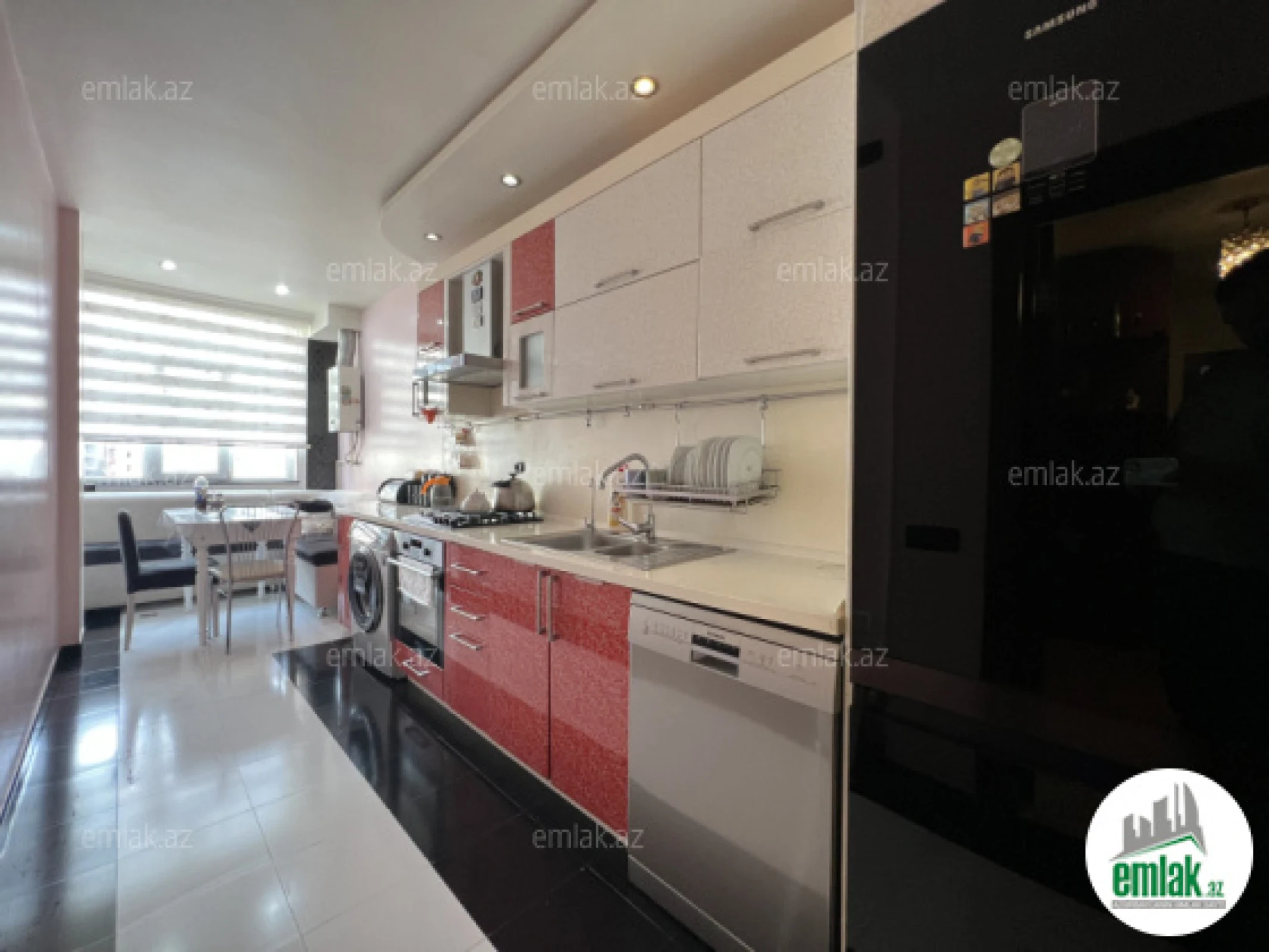 Satılır 3 otaqlı yeni tikili 100 m²