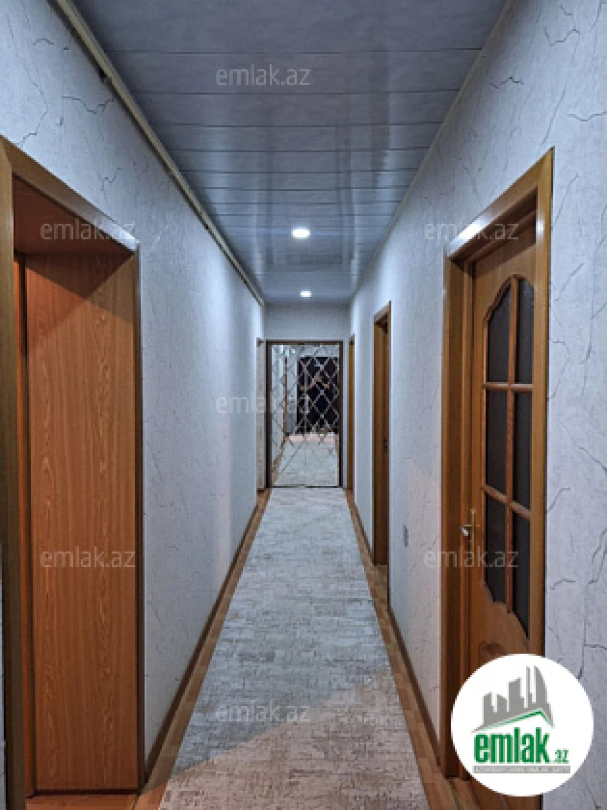 Satılır 4 otaqlı köhnə tikili 102 m²