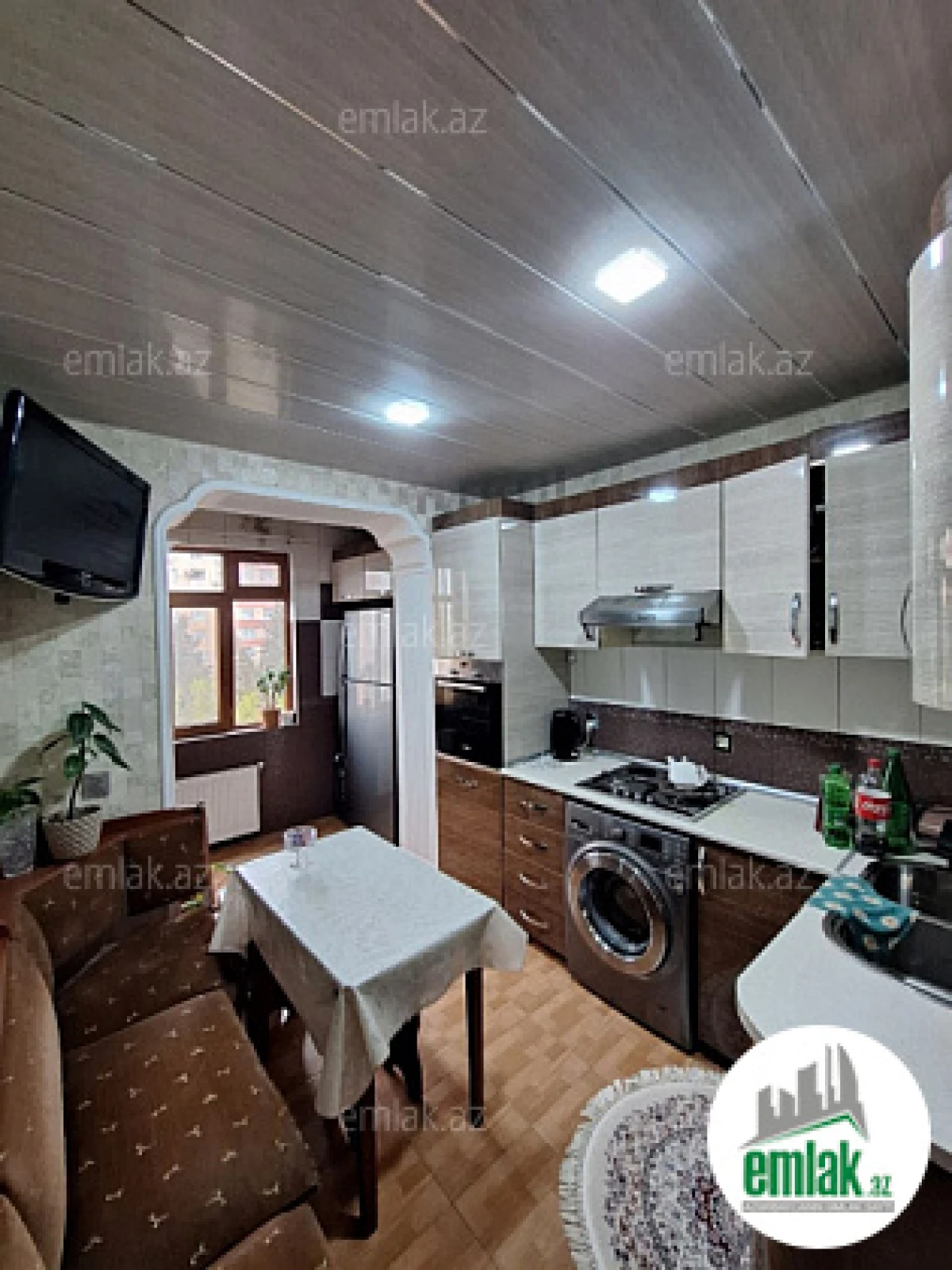 Satılır 4 otaqlı köhnə tikili 102 m²