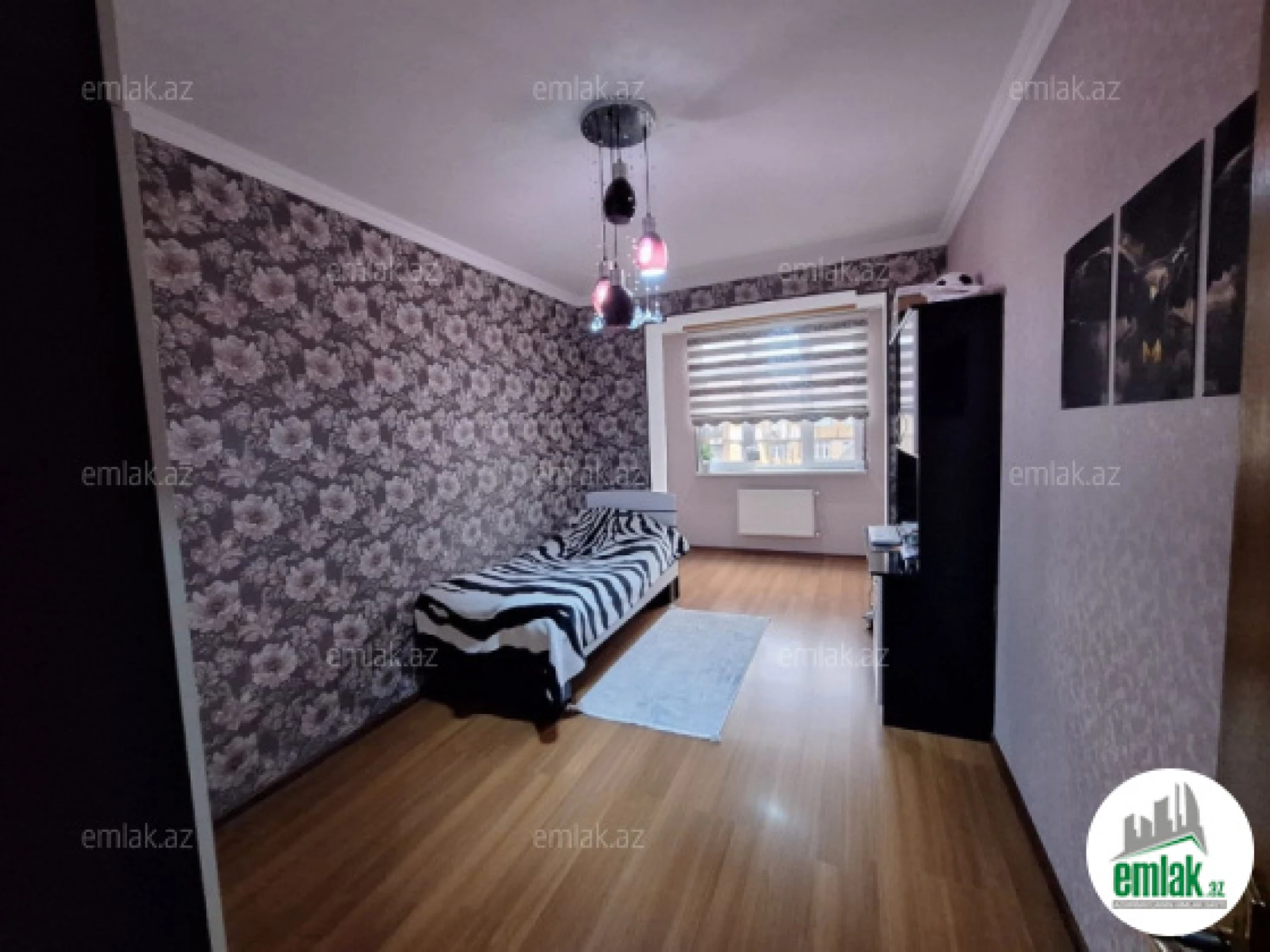 Satılır 4 otaqlı köhnə tikili 102 m²