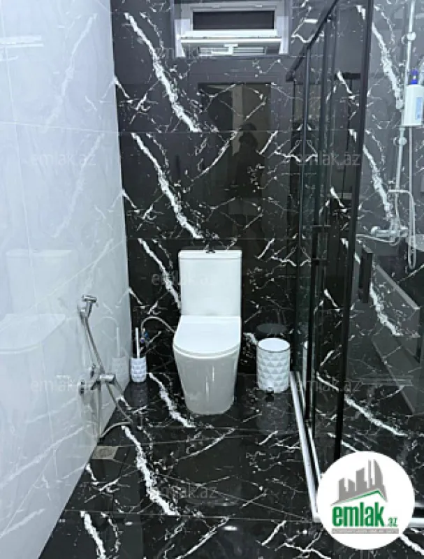 Satılır 4 otaqlı mənzil 120 m²