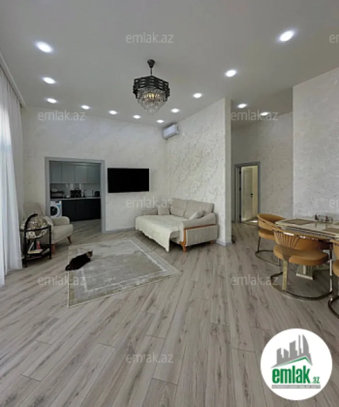 Satılır 4 otaqlı mənzil 120 m²