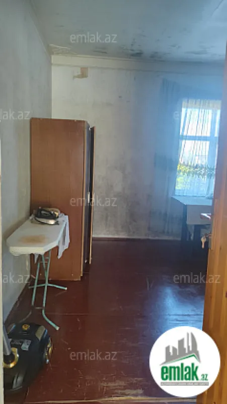 Satılır 4 otaqlı həyət evi 200 m²