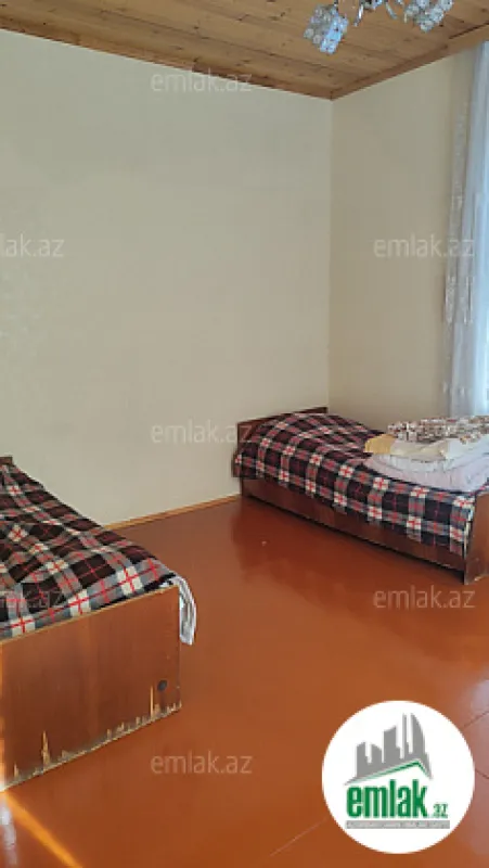 Satılır 4 otaqlı həyət evi 200 m²