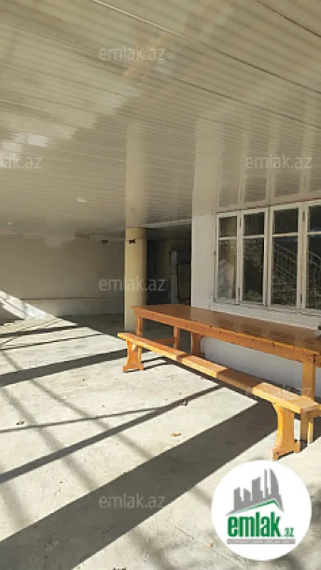 Satılır 4 otaqlı həyət evi 200 m²