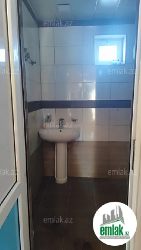 Satılır 4 otaqlı həyət evi 200 m²