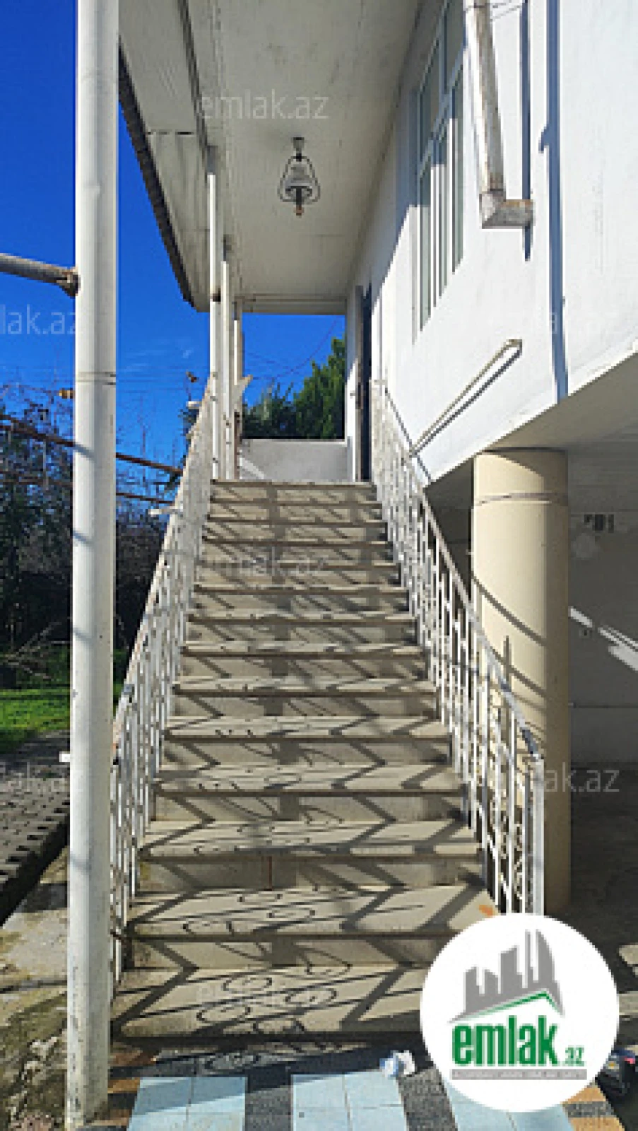 Satılır 4 otaqlı həyət evi 200 m²