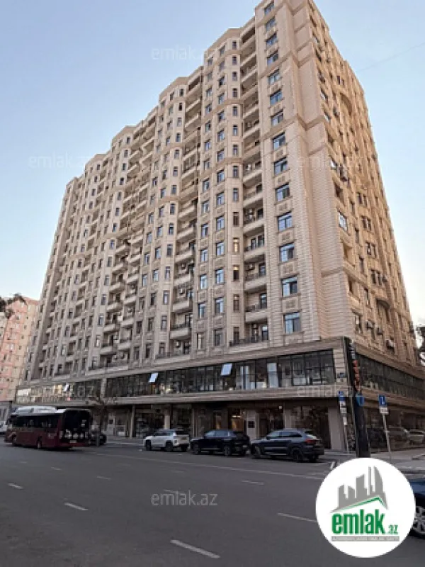 Satılır 3 otaqlı yeni tikili 140 m²