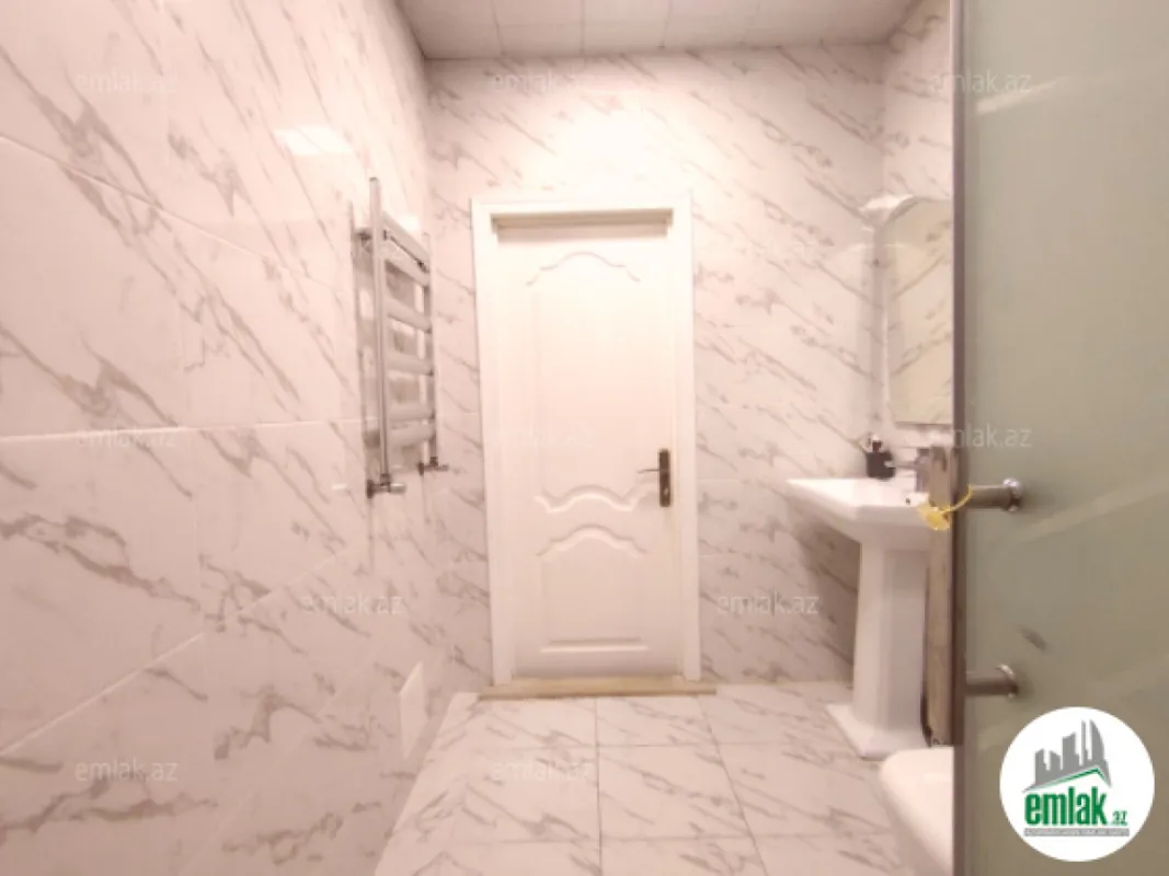 Satılır 3 otaqlı yeni tikili 110 m²