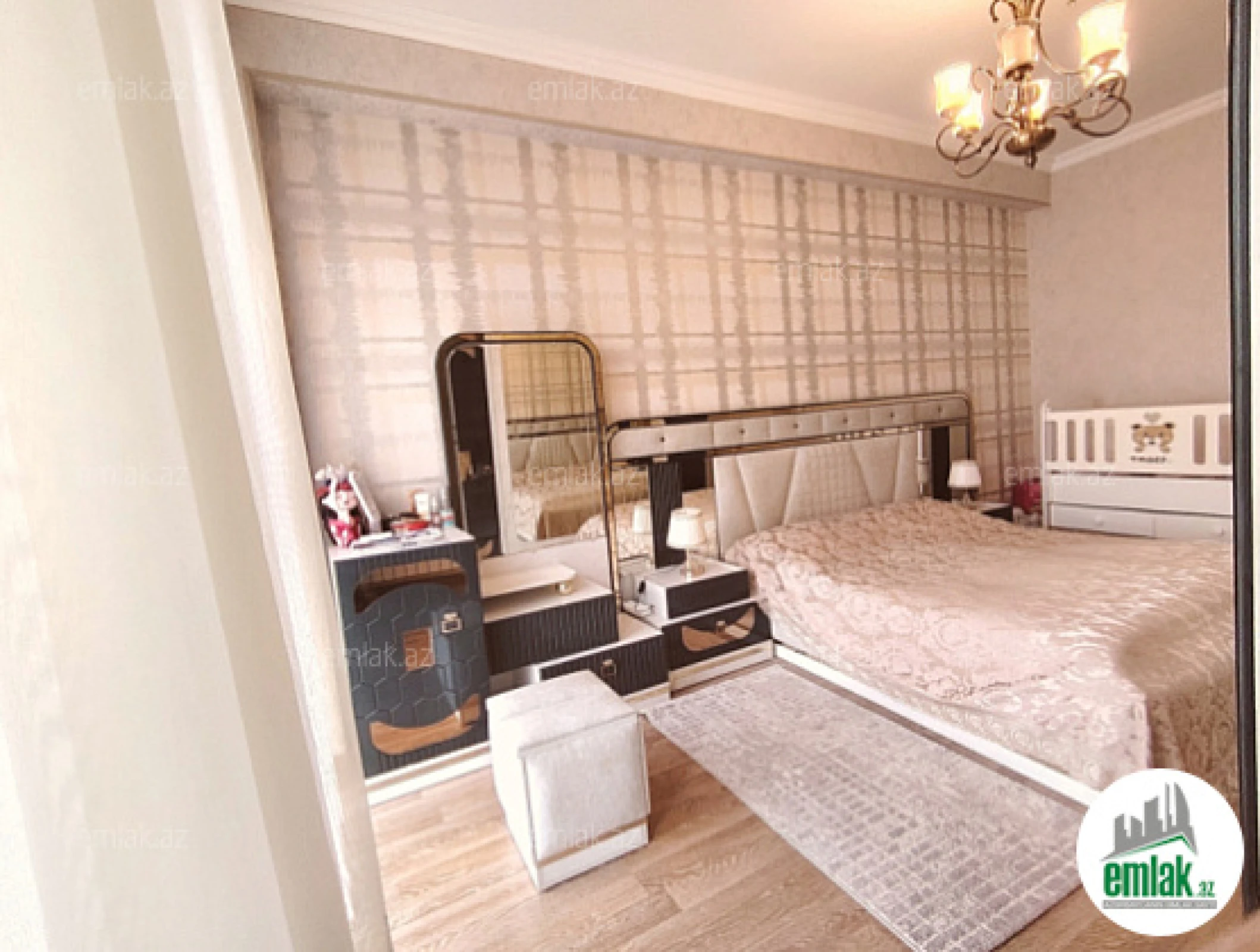 Satılır 3 otaqlı yeni tikili 110 m²