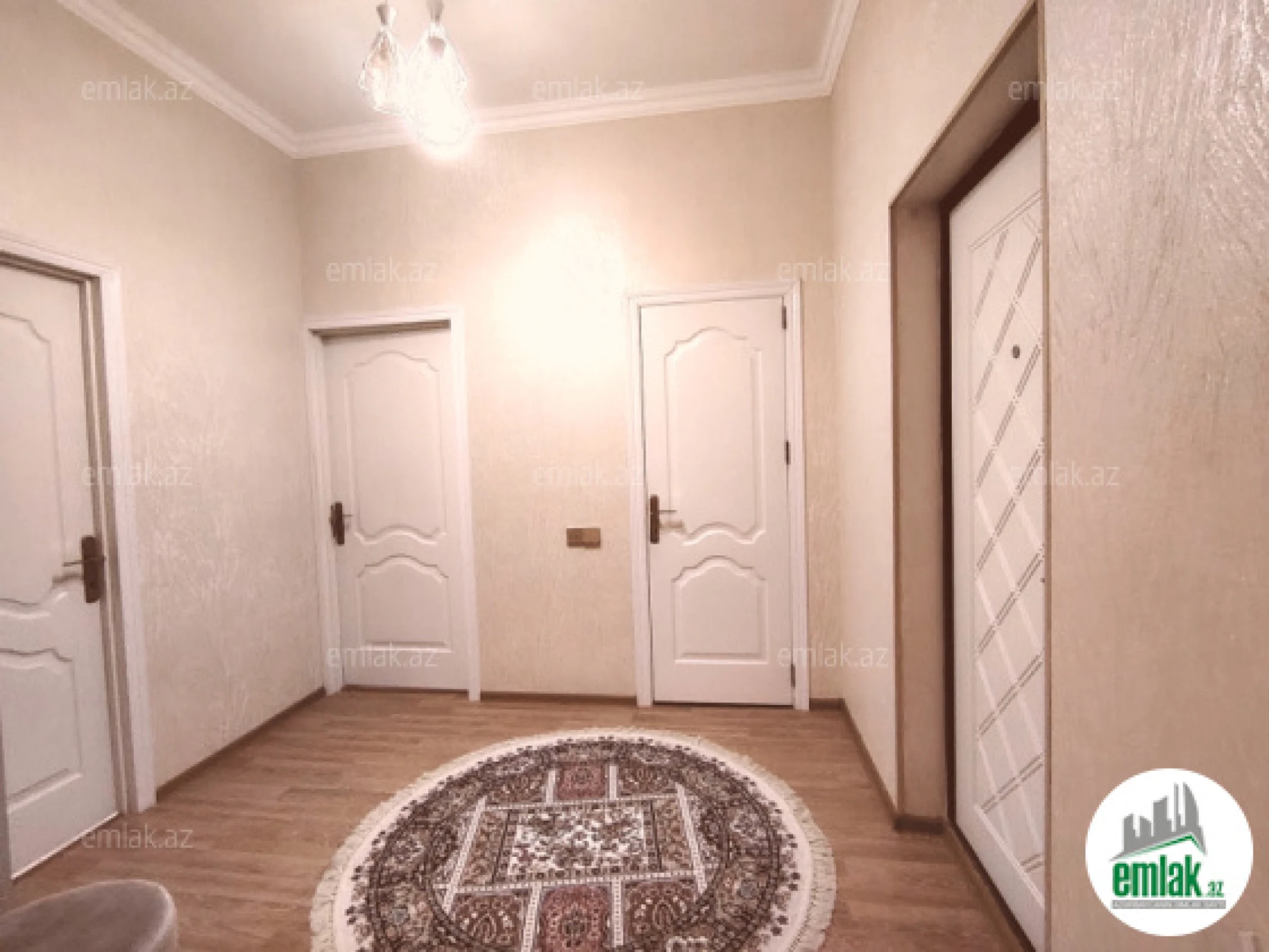 Satılır 3 otaqlı yeni tikili 110 m²