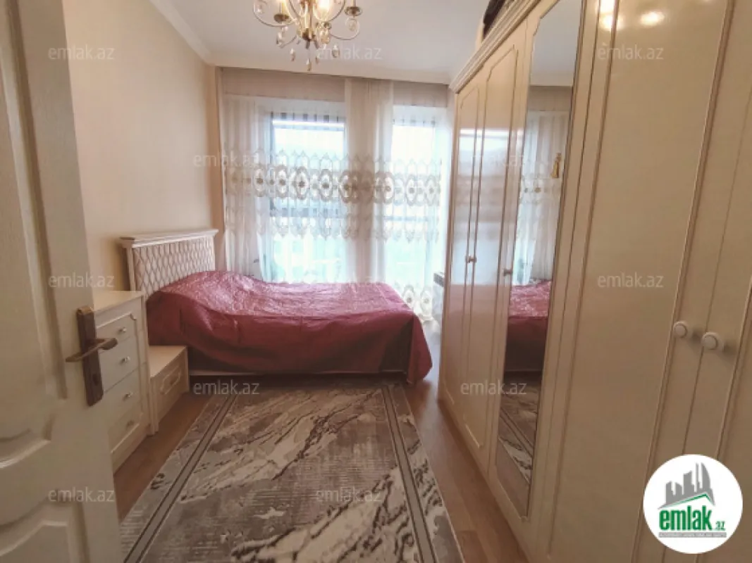 Satılır 3 otaqlı yeni tikili 110 m²