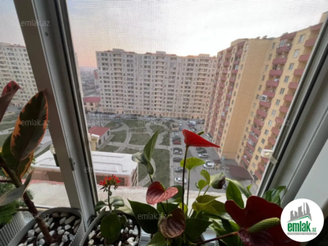 Satılır 2 otaqlı yeni tikili 72 m²