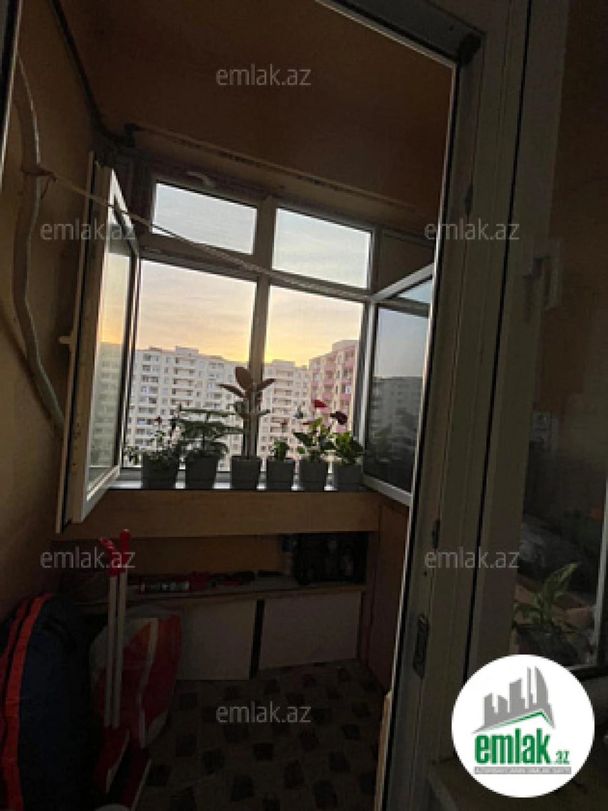 Satılır 2 otaqlı yeni tikili 72 m²