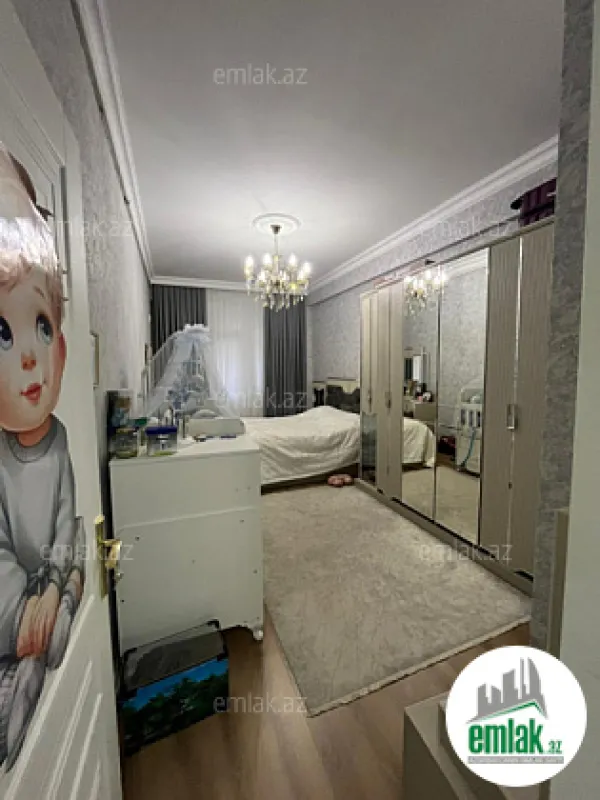 Satılır 2 otaqlı yeni tikili 72 m²