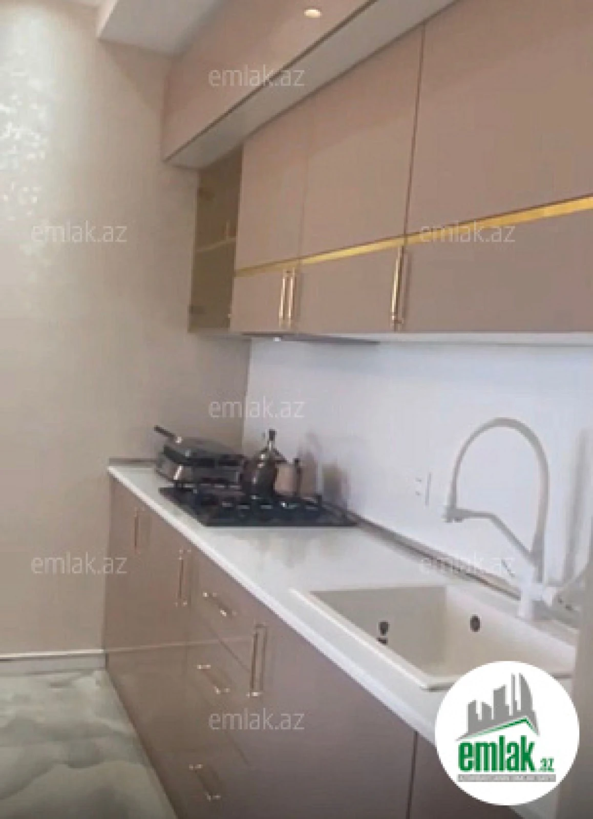 Satılır 2 otaqlı yeni tikili 110 m²