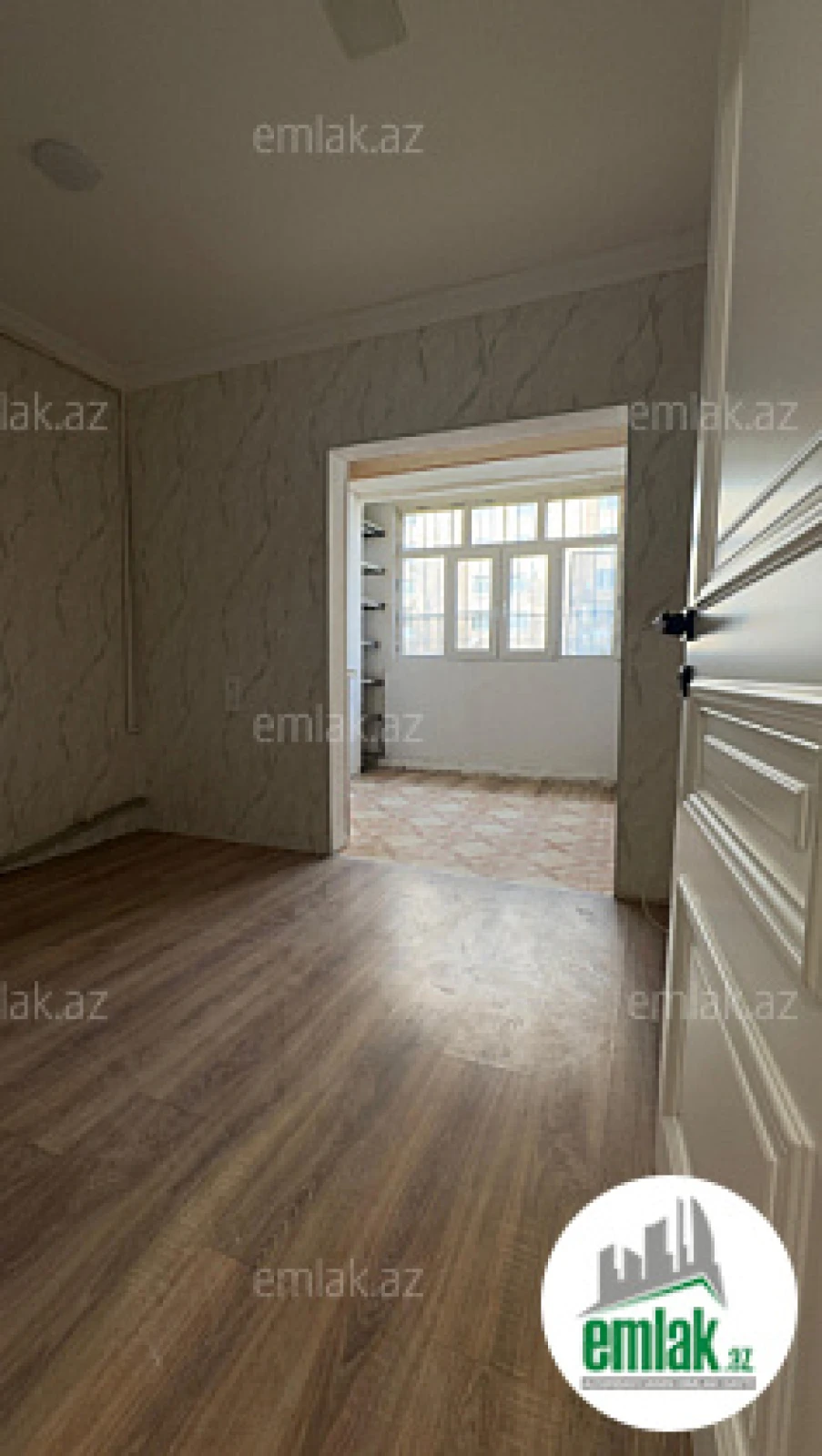 Satılır 2 otaqlı köhnə tikili 47 m²