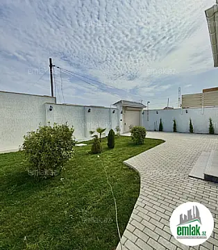 Satılır 4 otaqlı mənzil 130 m²