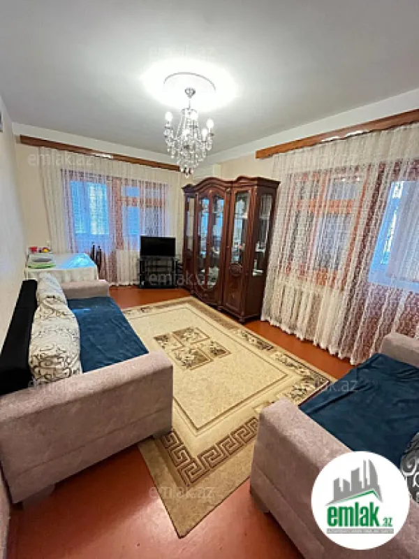Satılır 3 otaqlı köhnə tikili 70 m²