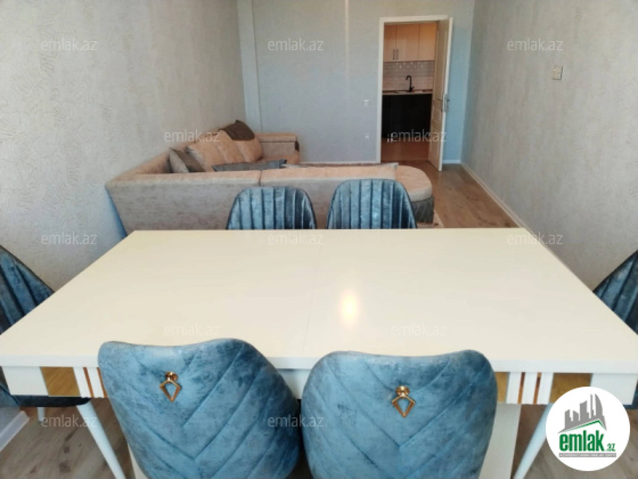 Satılır 2 otaqlı yeni tikili 72 m²