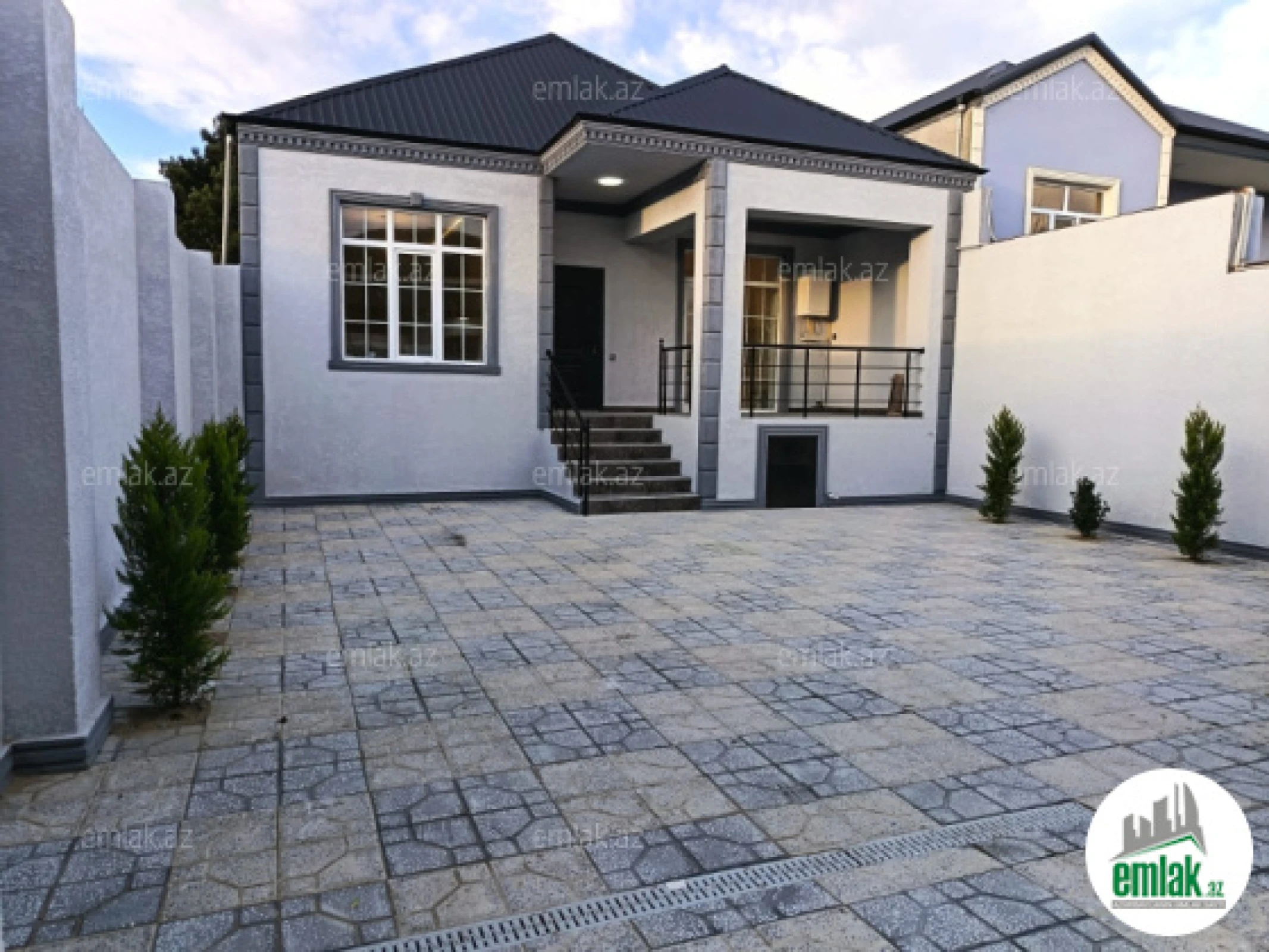 Satılır 4 otaqlı həyət evi 130 m²