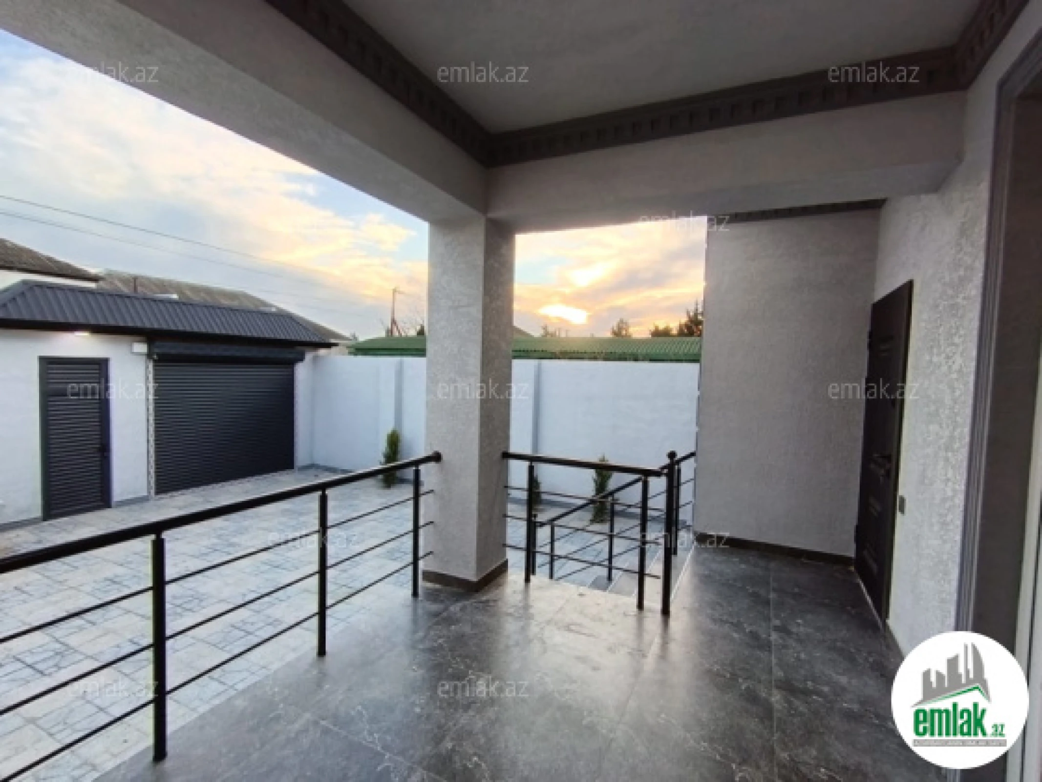 Satılır 4 otaqlı həyət evi 130 m²