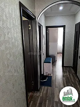 Satılır 2 otaqlı köhnə tikili 60 m²