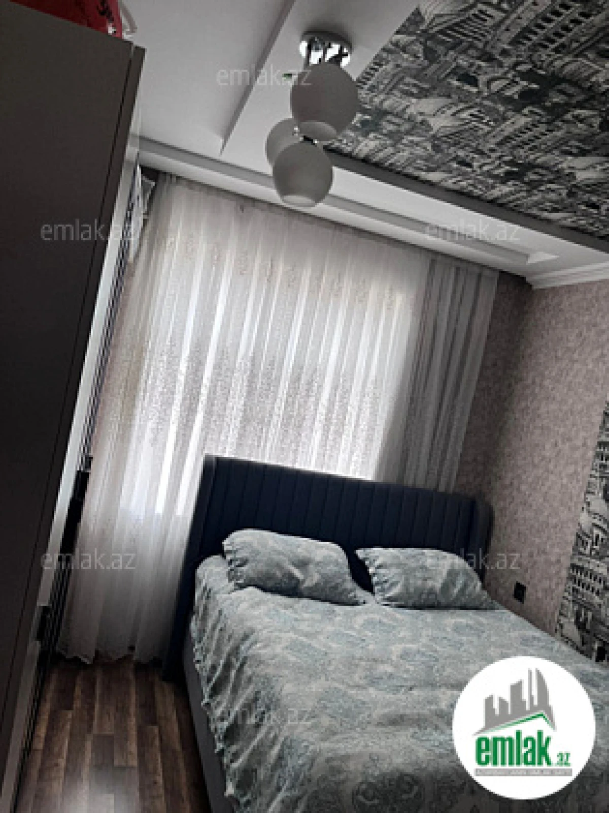 Satılır 2 otaqlı köhnə tikili 60 m²