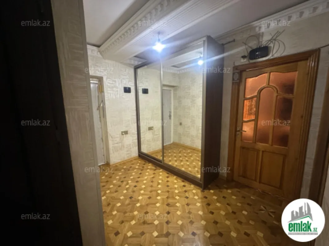 Satılır 3 otaqlı köhnə tikili 60 m²