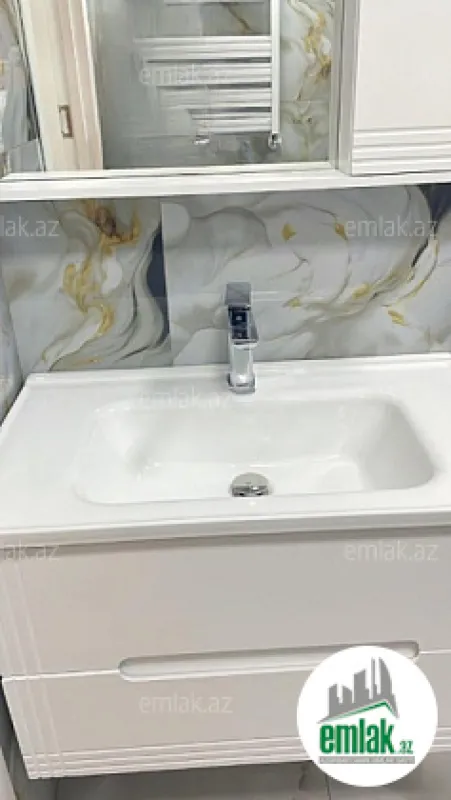 Satılır 2 otaqlı yeni tikili 80 m²