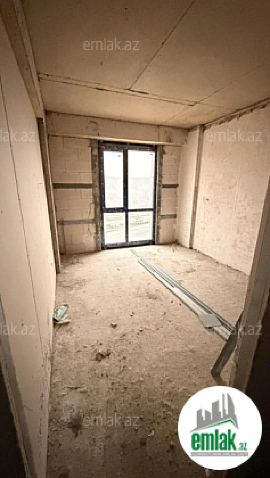 Satılır 3 otaqlı yeni tikili 90 m²