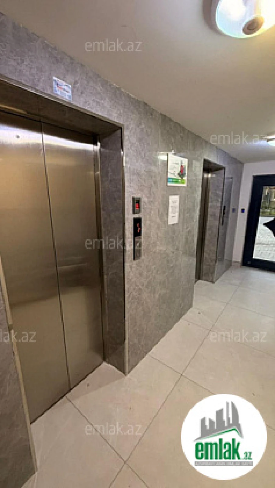 Satılır 3 otaqlı yeni tikili 90 m²