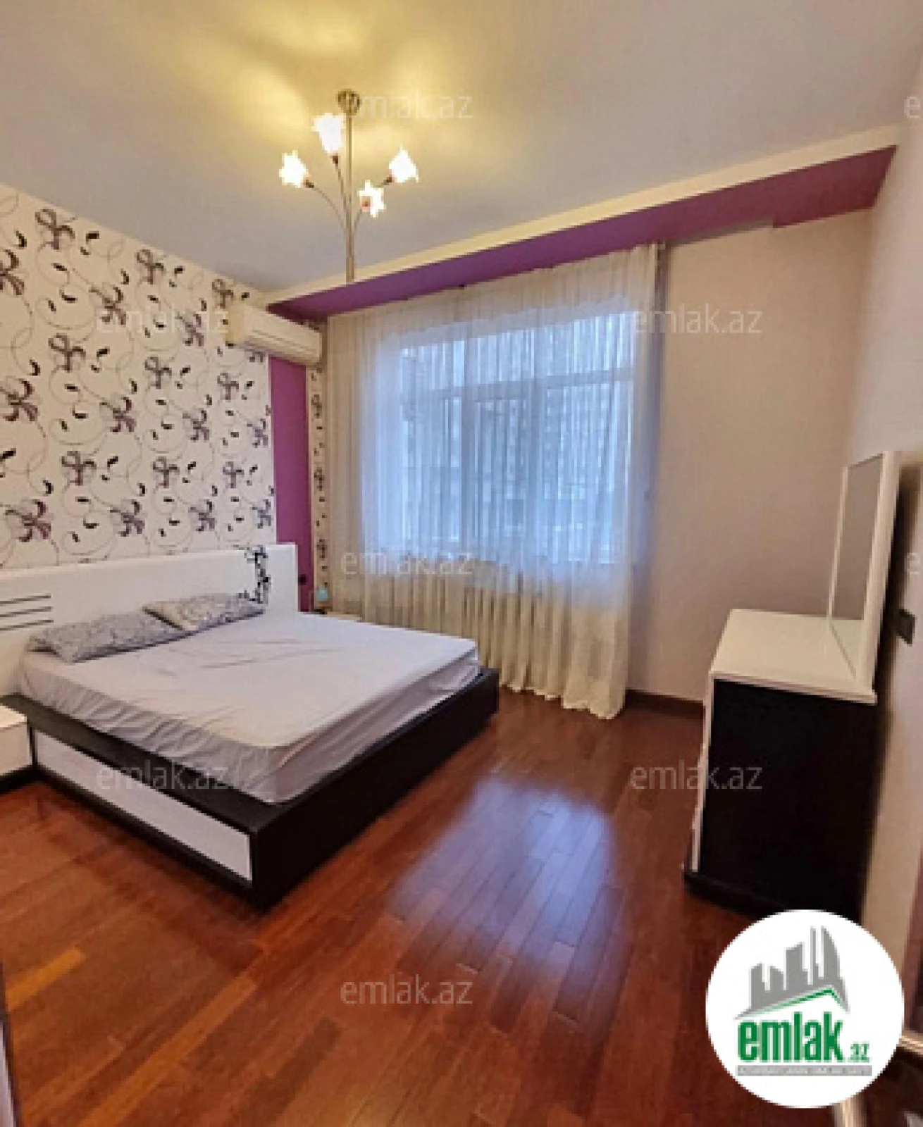 Satılır 3 otaqlı yeni tikili 157 m²