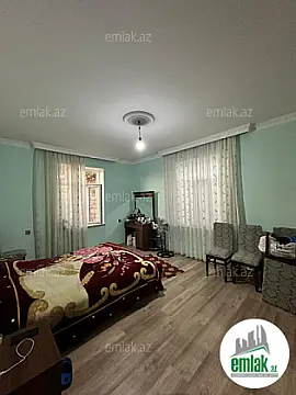 Satılır 9 otaqlı həyət evi 160 m²