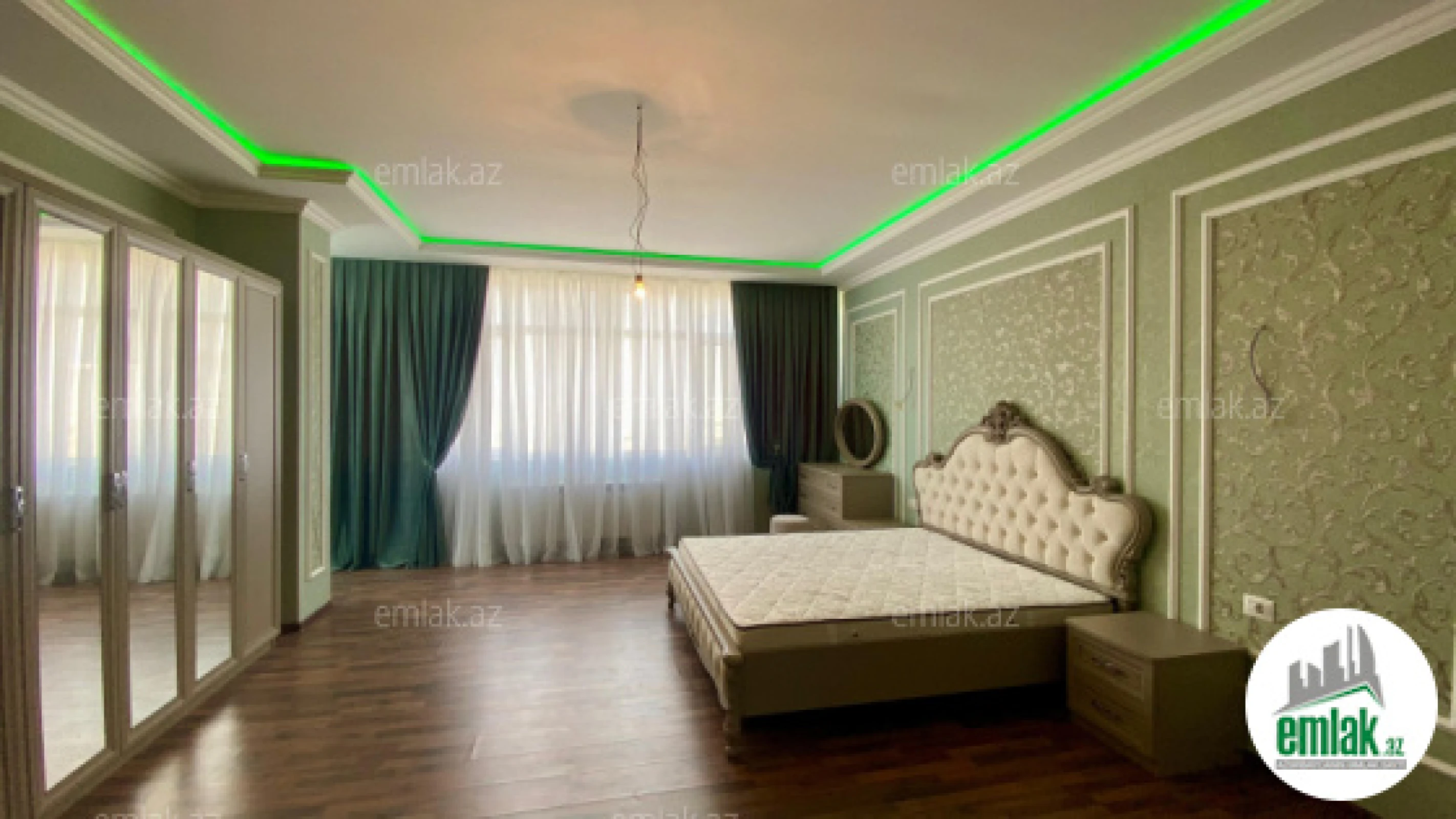Satılır 5 otaqlı yeni tikili 300 m²