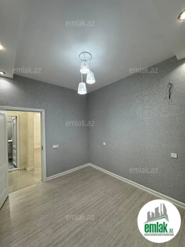 Satılır 4 otaqlı mənzil 120 m²