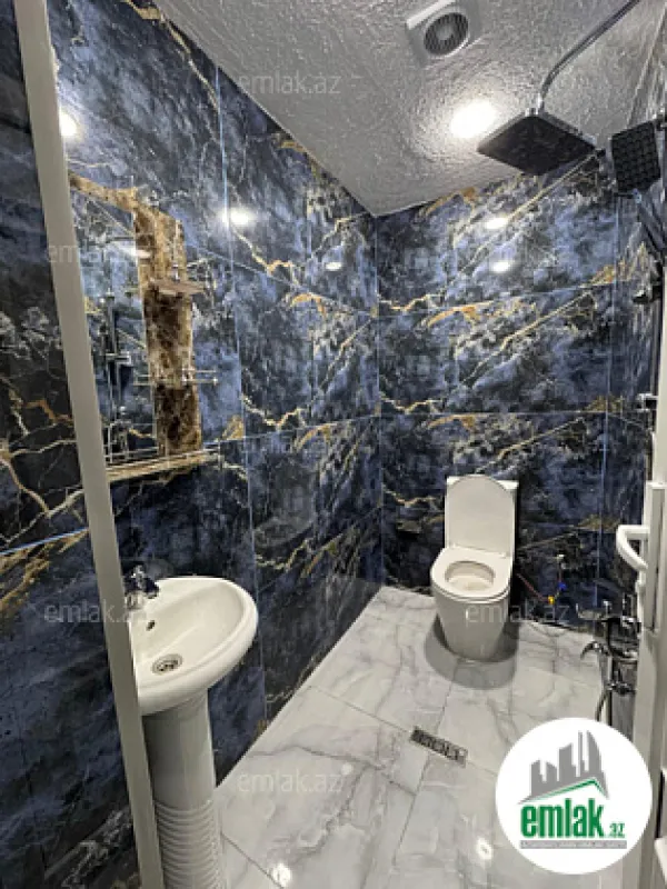 Satılır 4 otaqlı mənzil 120 m²