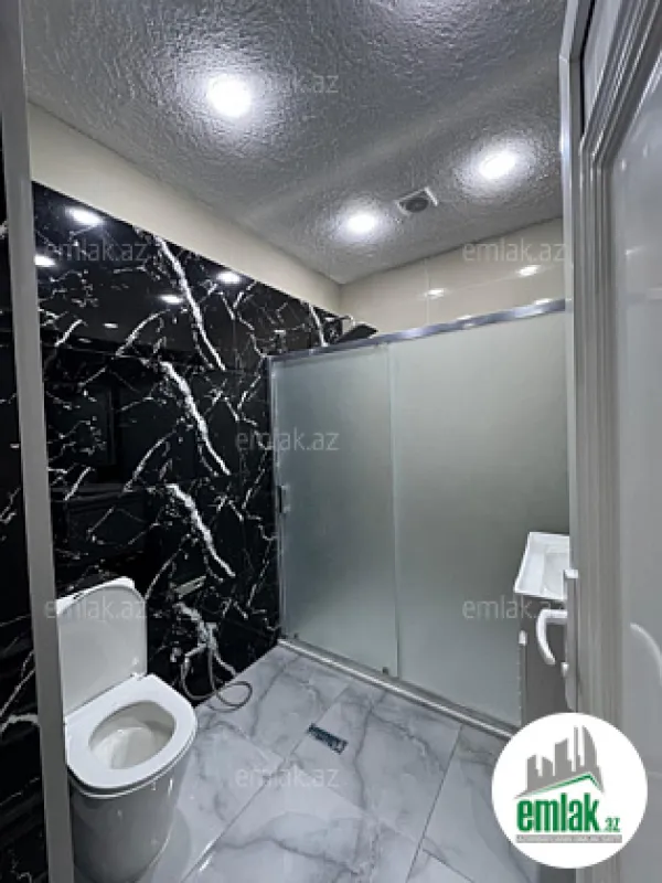 Satılır 4 otaqlı mənzil 120 m²