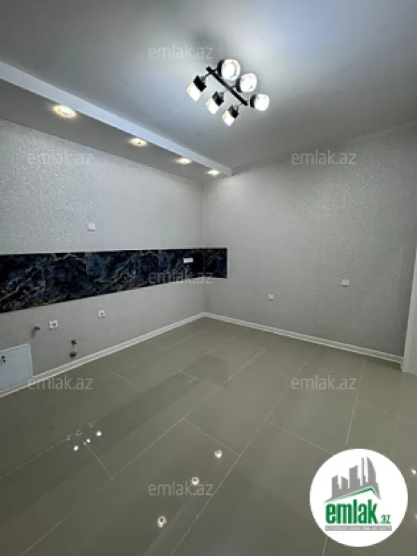 Satılır 4 otaqlı mənzil 120 m²