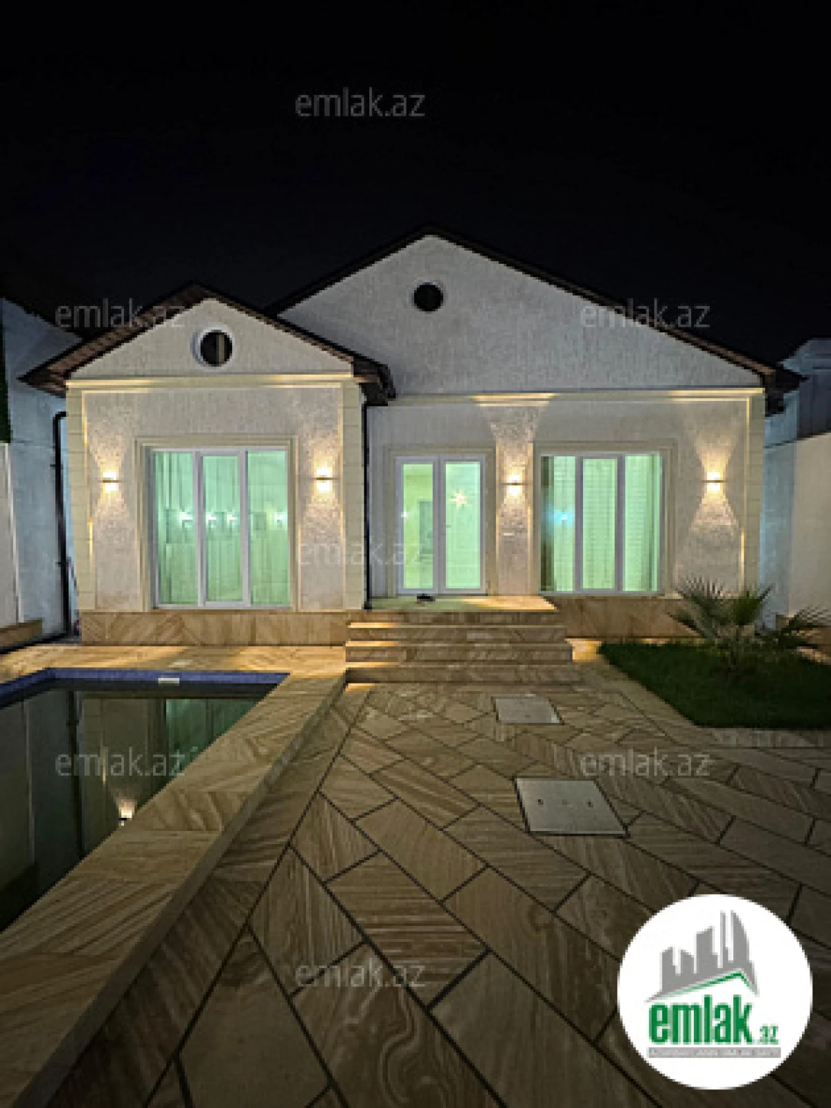 Satılır 4 otaqlı mənzil 120 m²