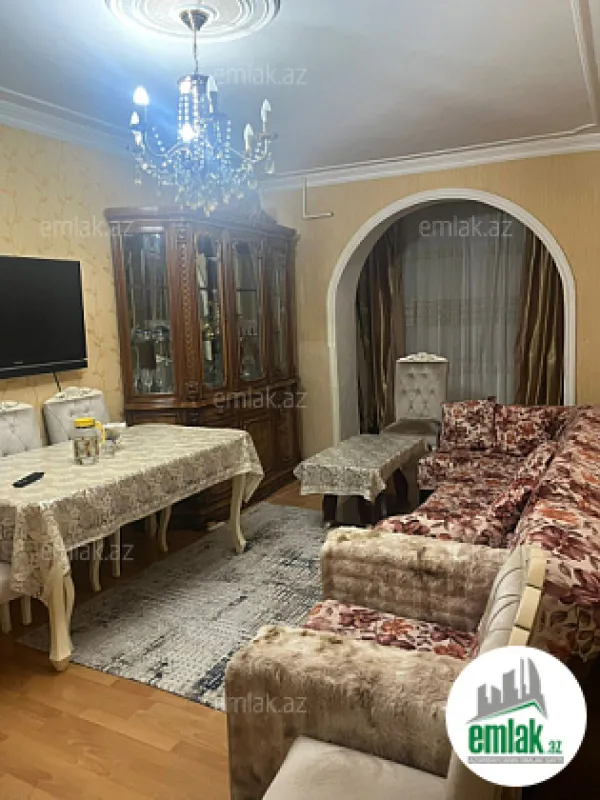 Satılır 3 otaqlı köhnə tikili 85 m²