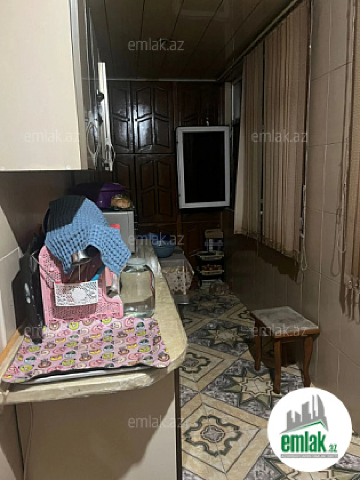 Satılır 3 otaqlı köhnə tikili 85 m²