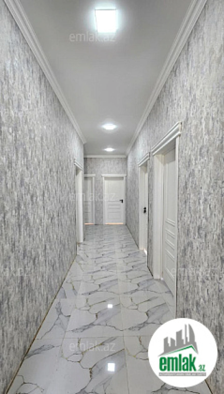 Satılır 4 otaqlı həyət evi 250 m²
